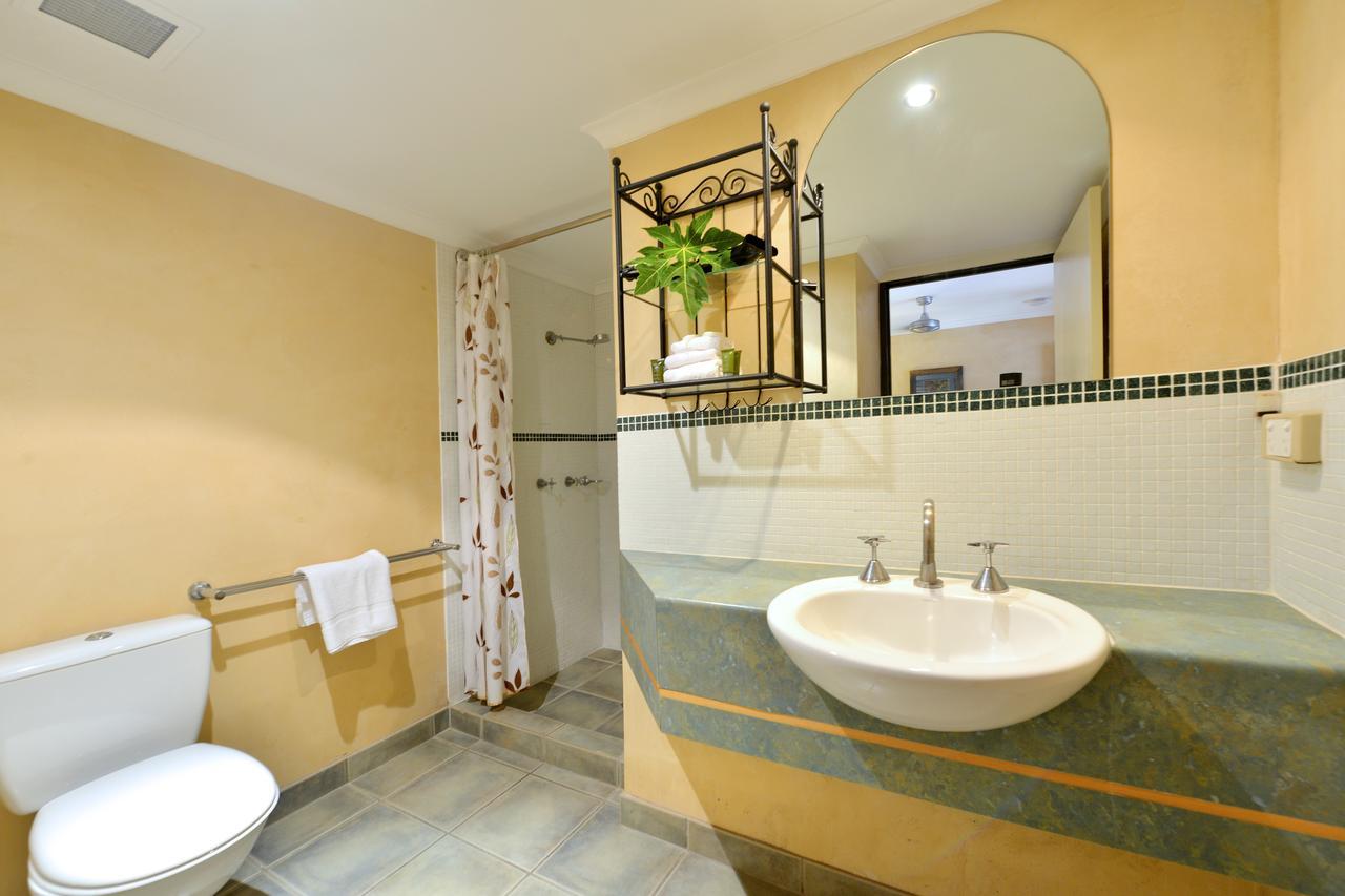 Seascape Apartments At Villa San Michele Port Douglas Esterno foto