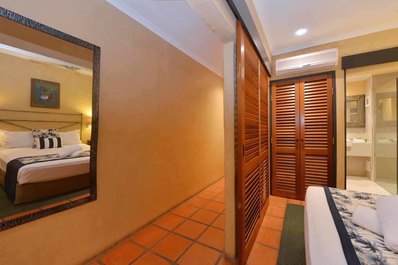 Seascape Apartments At Villa San Michele Port Douglas Esterno foto